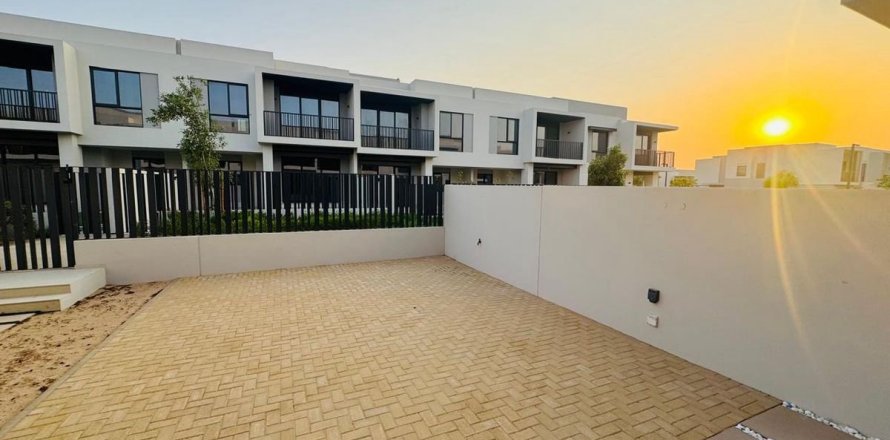 Maison de ville à Jebel Ali, Dubai, 3 chambres, 240.5 m², № 143413