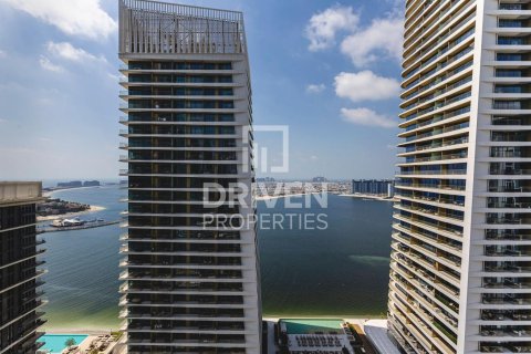 Appartement à EMAAR Beachfront, Dubai Harbour, Dubai, 1 chambre, 67.73 m², № 145572