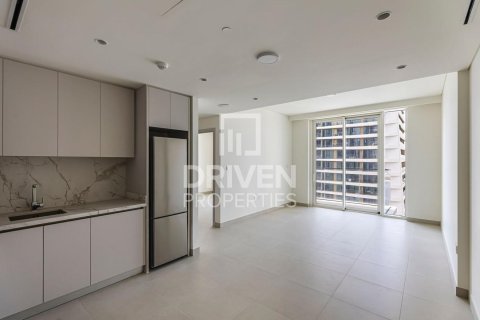 Appartement à EMAAR Beachfront, Dubai Harbour, Dubai, 1 chambre, 67.73 m², № 145572 - photo 4