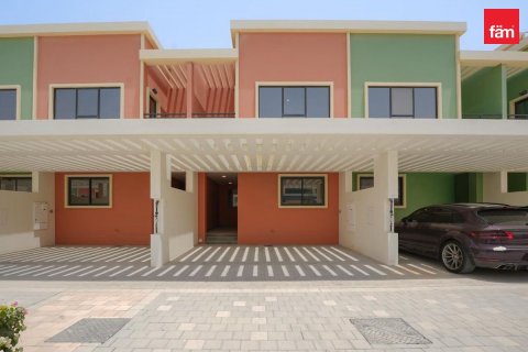Townhouse in Dubai 4 bedrooms, 144 sq.m. № 143726 - photo 18