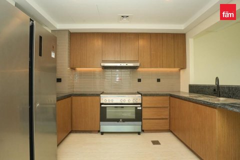 Townhouse in Dubai 4 bedrooms, 144 sq.m. № 143726 - photo 15