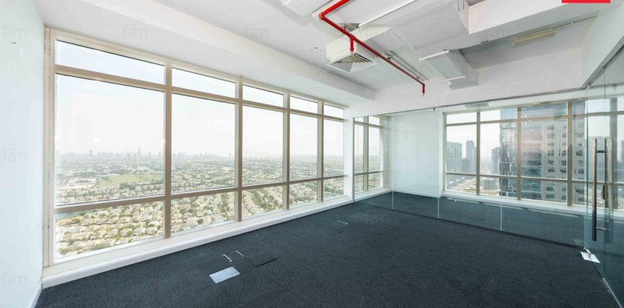 Office in Dubai 152 sq.m. № 143272