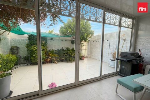 Maison de ville à Dubai, 3 chambres, 168 m², № 143687 - photo 2