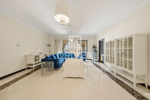 منزل ذو طابقين في Rimal, مساكن شاطئ جميرا, دبي 4 غرف نوم, 389.36 م² رقم 144277 - صورة 5