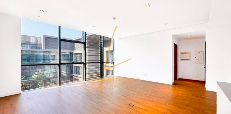 Квартира в Аль-Васле, Дубай, 1 спальня, 92м², № 144083