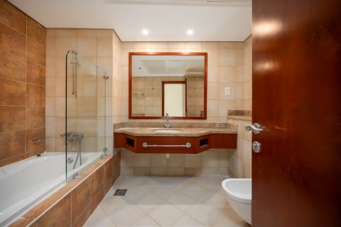 Apartment in Jumeirah Beach Residence, Dubai 2 bedrooms, 153.55 sq.m. № 145798 - photo 12