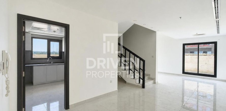 Appartement à Al Furjan, Dubai, 3 chambres, 281.03 m², № 144876