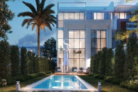 Townhouse in Dubai Investment Park, Dubai 4 bedrooms, 110 sq.m. № 101137