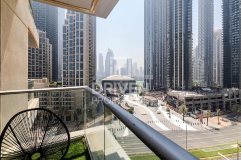Appartement à The Lofts, Downtown Dubai (Downtown Burj Dubai), Dubai, 2 chambres, 120.5 m², № 144331 - photo 16