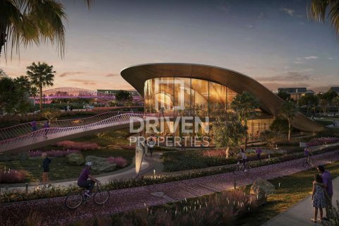 Villa en Dubai, 4 dormitorios, 691.94 m², № 144580