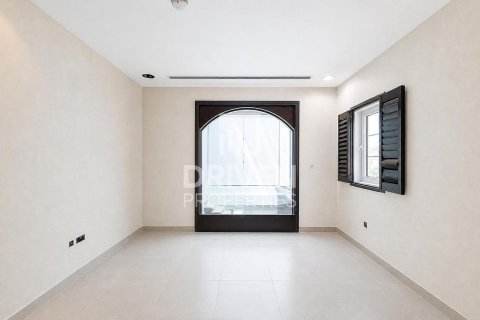 Villa en Jumeirah Park, Dubai, 5 dormitorios, 932.28 m², № 144445 - foto 22