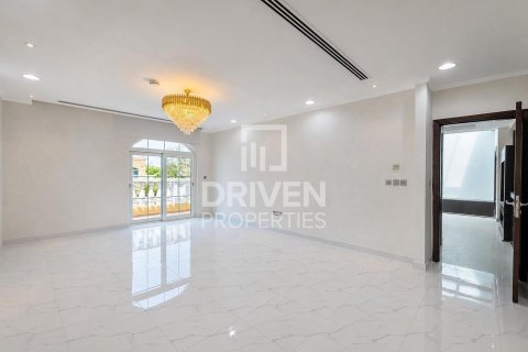Villa en Jumeirah Park, Dubai, 5 dormitorios, 932.28 m², № 144445 - foto 14