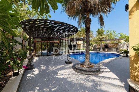 Villa en Jumeirah Park, Dubai, 5 dormitorios, 932.28 m², № 144445 - foto 8