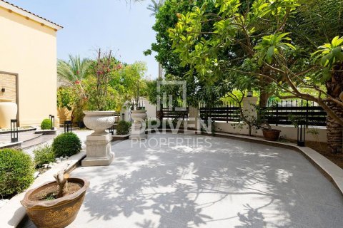 Villa en Jumeirah Park, Dubai, 5 dormitorios, 932.28 m², № 144445 - foto 28