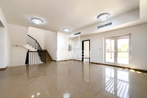 Вилла в The Villa, Дубай, 5 спален, 925.04м², № 128086