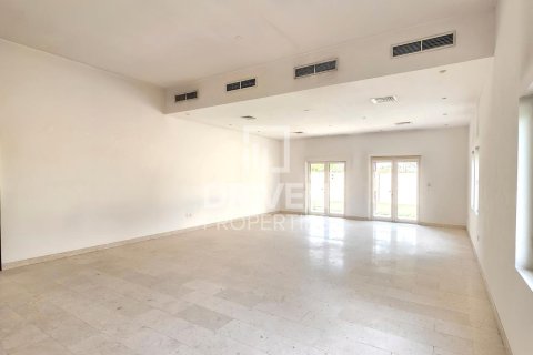 فيلا في فيلات, دبي 5 غرف نوم , 925.04 م² رقم 128086 - صورة 8