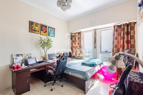 Снять в аренду квартиру в Churchill Towers, Бизнес-Бэй, Дубай: 2 спальни, 136.75м², № 129539 - фото 8