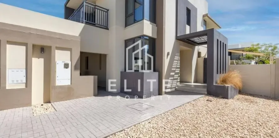 Villa in Maple at Dubai Hills Estate, Dubai Hills Estate, Dubai 5 bedrooms, 303 sq.m. № 121548