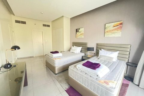 Apartment in Business Bay, Dubai 2 bedrooms, 125.6 sq.m. № 53183 - photo 13
