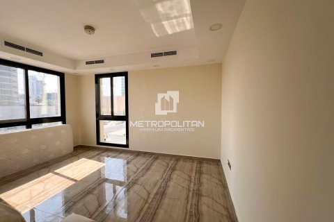 Adosado en Jumeirah Village Circle, Dubai, 4 dormitorios, 310 m², № 73694 - foto 9