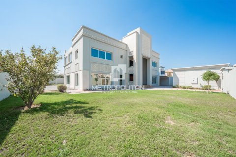 Villa à Al Barsha, Dubai, 6 chambres, 929 m², № 73695