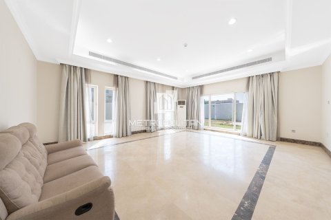 Villa in Al Barsha, Dubai 6 bedrooms, 929 sq.m. № 73695 - photo 29