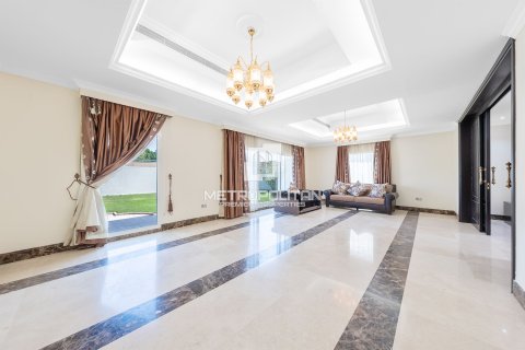 Villa in Al Barsha, Dubai 6 bedrooms, 929 sq.m. № 73695 - photo 4
