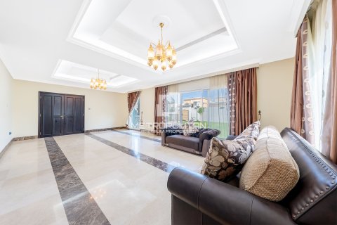 Villa in Al Barsha, Dubai 6 bedrooms, 929 sq.m. № 73695 - photo 5