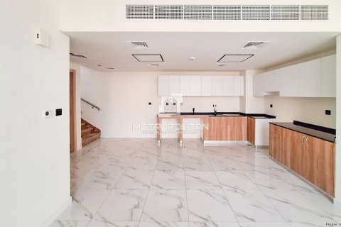 Townhouse in Dubai Land, Dubai 3 bedrooms, 146 sq.m. № 73702 - photo 4