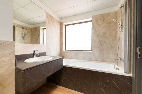 Купить квартиру в Джумейра Бич Резиденс, Дубай: 2 спальни, 119.84м², № 140198 - фото 21