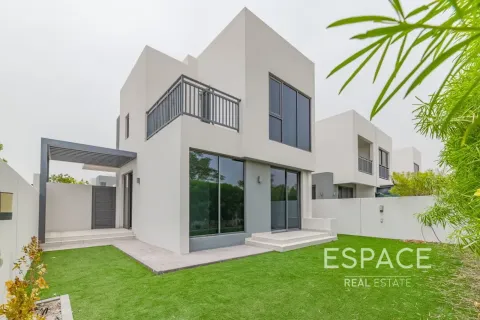 Villa à Dubai Hills Estate, Dubai, 4 chambres, 229 m², № 122902
