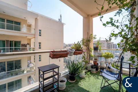 Appartement à Greens, Dubai, 2 chambres, 107 m², № 75942 - photo 12