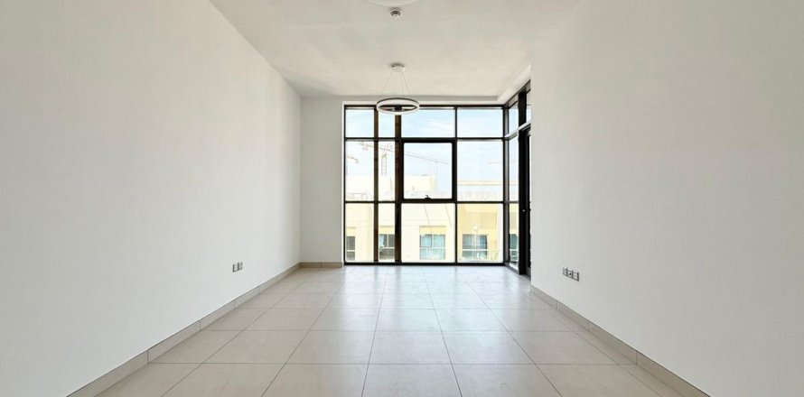 Квартира в Аль-Сатве, Дубай, 2 спальни, 104.8м², № 110664