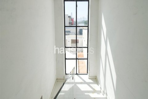 Villa in Jumeirah Park, Dubai 4 bedrooms, 421 sq.m. № 43410 - photo 8