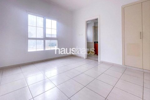 Villa in The Springs, Dubai 2 bedrooms, 162 sq.m. № 43408 - photo 4