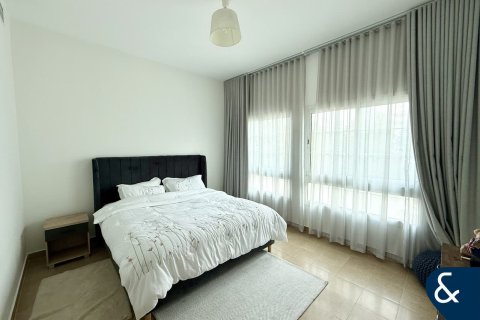 Villa en Jumeirah Village Triangle, Dubai, 2 dormitorios, 661 m², № 88548 - foto 4