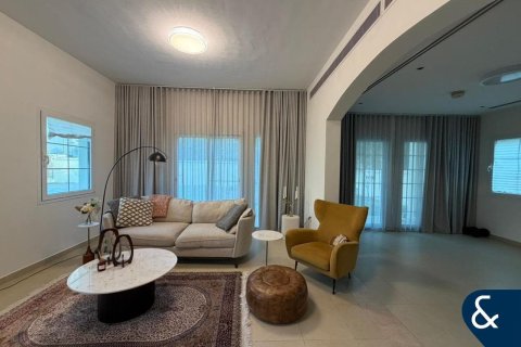 Villa en Jumeirah Village Triangle, Dubai, 2 dormitorios, 661 m², № 88548 - foto 14