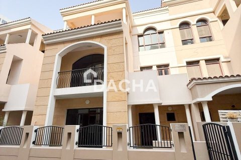 Townhouse in District 11, Jumeirah Village Circle, Dubai 4 bedrooms, 302 sq.m. № 137961