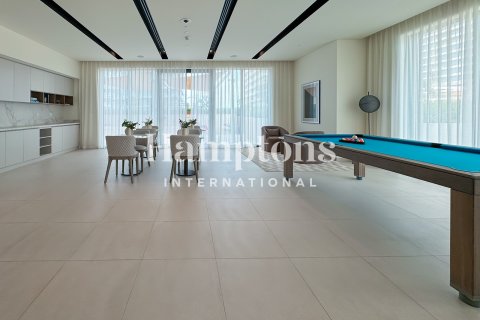Apartment in Dubai Harbour, Dubai 1 bedroom, 80.10932787 sq.m. № 114664 - photo 2