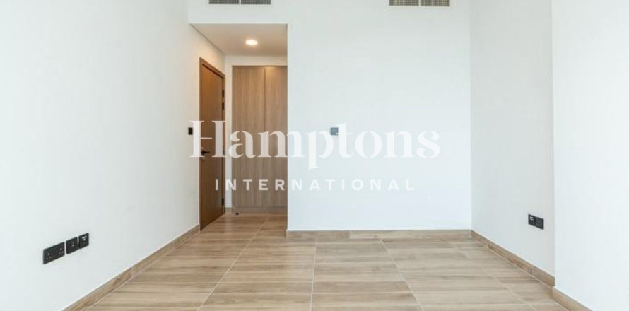 Квартира в Дубай Студио-Сити, Дубай, 1 спальня, 64.4747м², № 114654