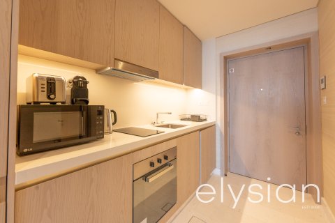 Снять в аренду квартиру в The Palm Tower, Пальма Джумейра, Дубай: студию, 47м², № 37978 - фото 3