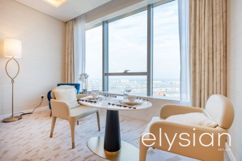 Снять в аренду квартиру в The Palm Tower, Пальма Джумейра, Дубай: студию, 47м², № 37978 - фото 2