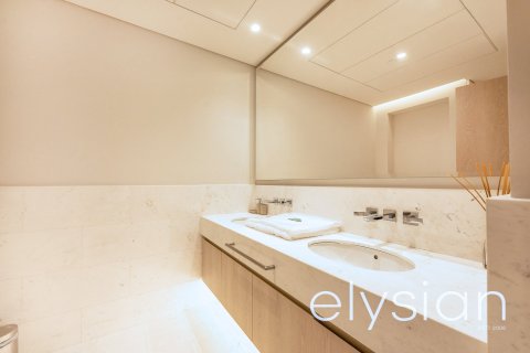 Снять в аренду квартиру в The Palm Tower, Пальма Джумейра, Дубай: студию, 47м², № 37978 - фото 9