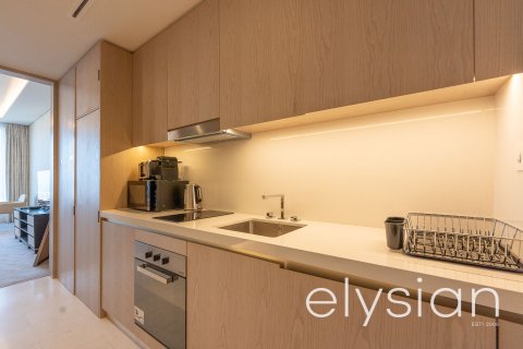 Снять в аренду квартиру в The Palm Tower, Пальма Джумейра, Дубай: студию, 47м², № 37978 - фото 4