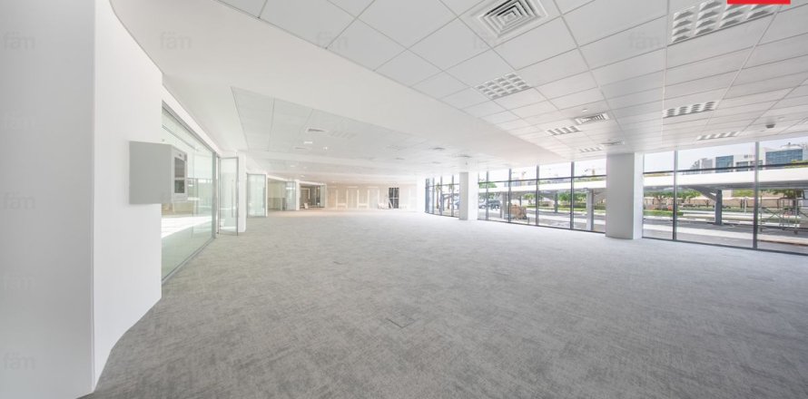 Oficina en Dubai, 2152.5 m², № 115167