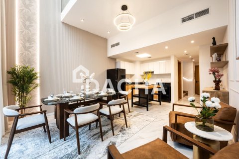 Купить таунхаус в Дубай Инвестмент Парке, Дубай: 4 спальни, 87м², № 104801 - фото 2