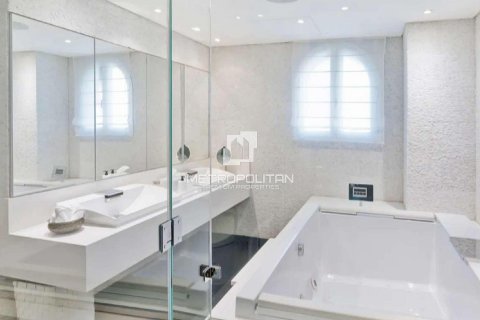 Villa in Signature Villas, Palm Jumeirah, Dubai 5 bedrooms, 1525 sq.m. № 7402 - photo 14