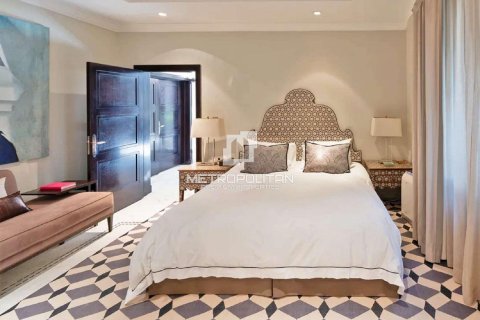 Villa in Signature Villas, Palm Jumeirah, Dubai 5 bedrooms, 1525 sq.m. № 7402 - photo 10
