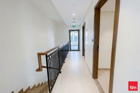 Townhouse in Dubai 4 bedrooms, 144 sq.m. № 110732 - photo 13