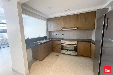 Townhouse in Dubai 4 bedrooms, 144 sq.m. № 110732 - photo 10